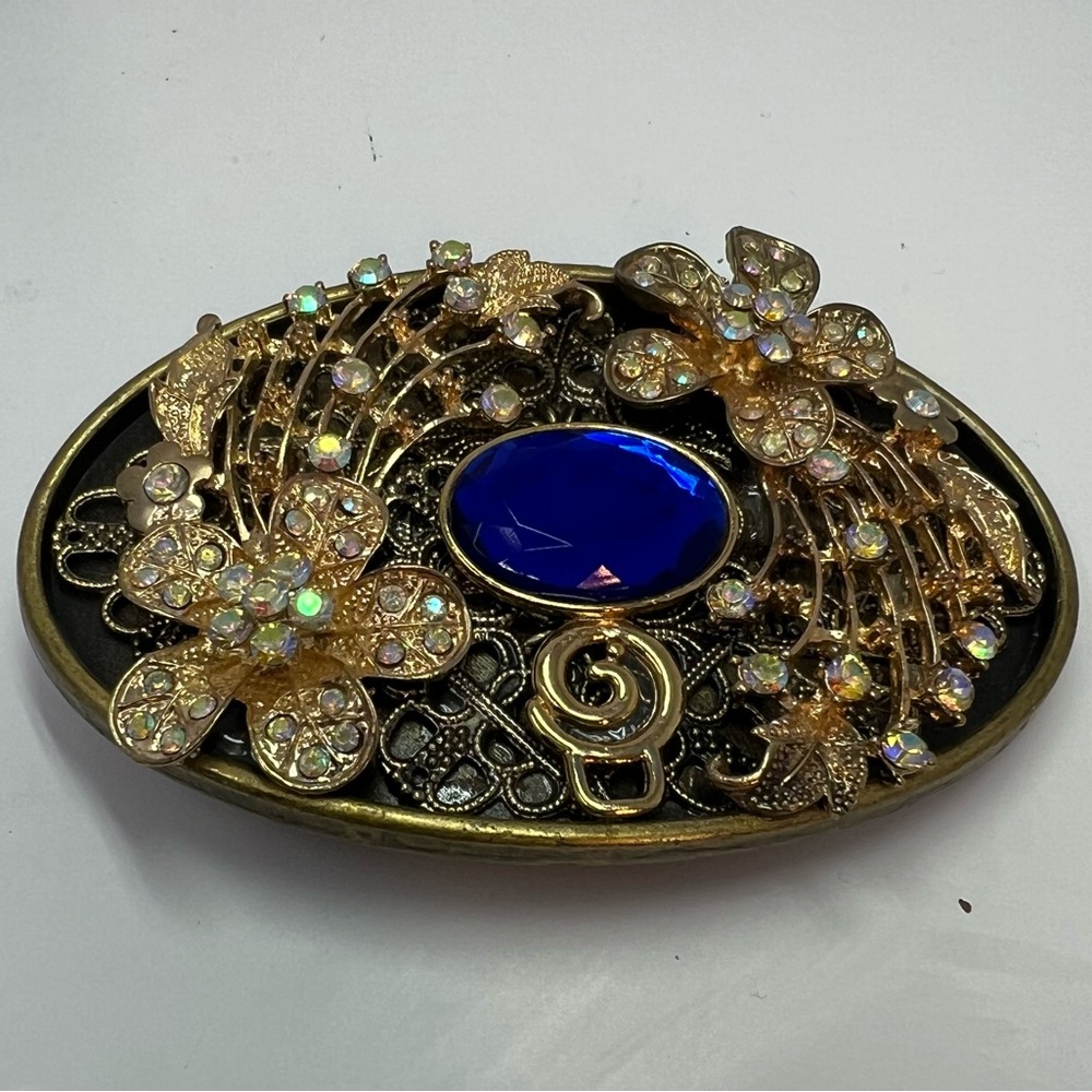 Buckle Rage Women’s Belt Buckle Rhinestones Blue Center Gold Tone Bling shine